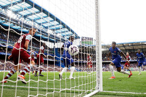 Chelsea equalized with Manchester with a firecracker against West Ham...