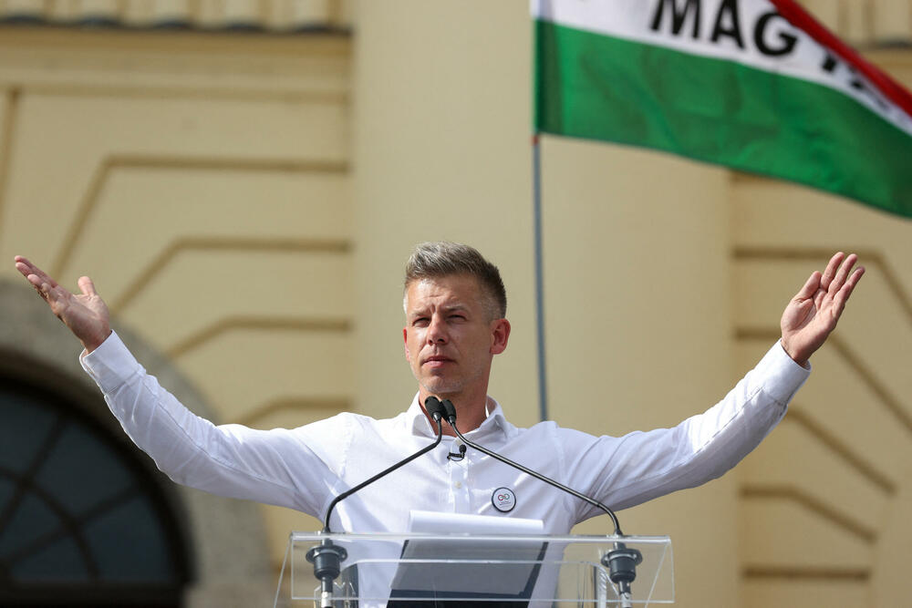 <p>Peter Mađar je formirao pokret Tisa (Poštovanje i sloboda) za koji tvrdi da nije "ni ljevičarski ni desničarski". Po anketama, taj pokret bi mogao da dobije 25 odsto glasova</p>