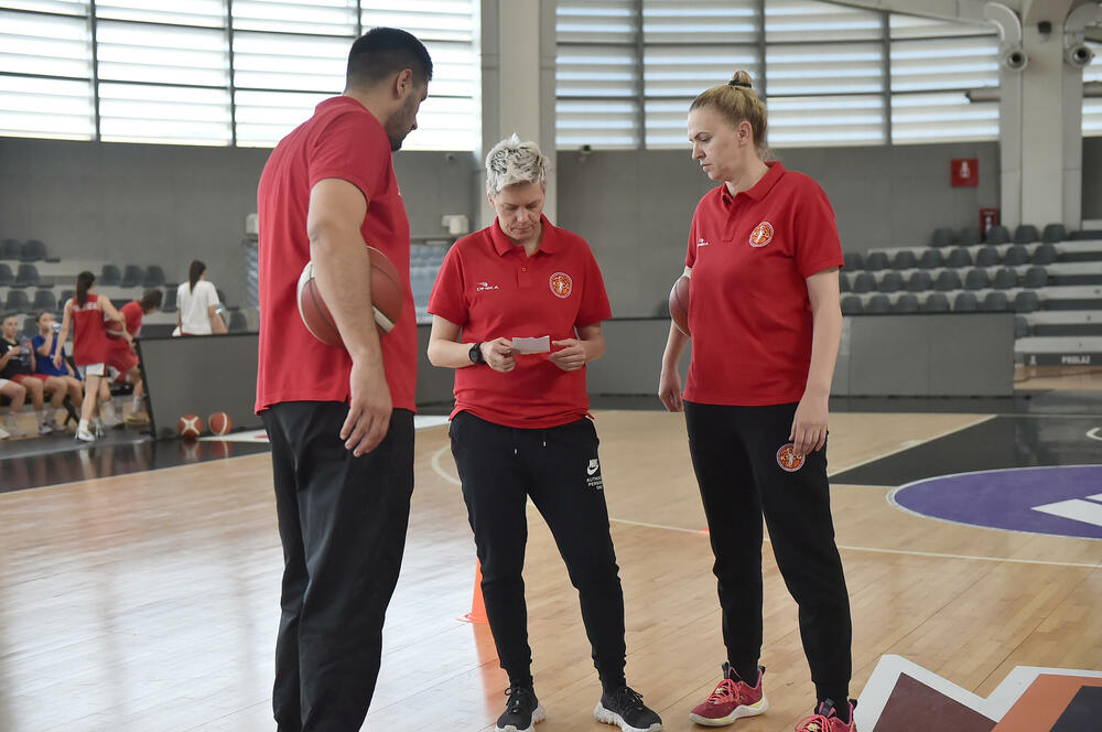 Selektorka sa stručnim štabom