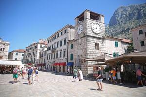 U Kotoru oko 3.500 turista