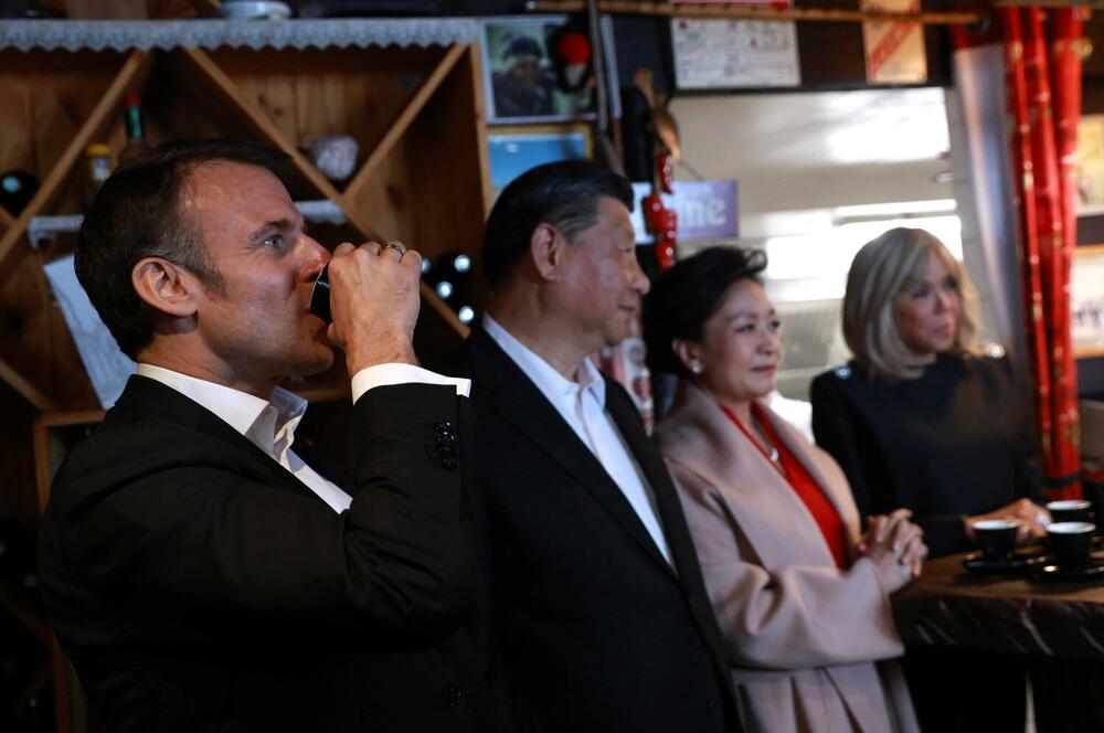 Predsjednici Francuske i Kine sa suprugama juče u Pirinejima