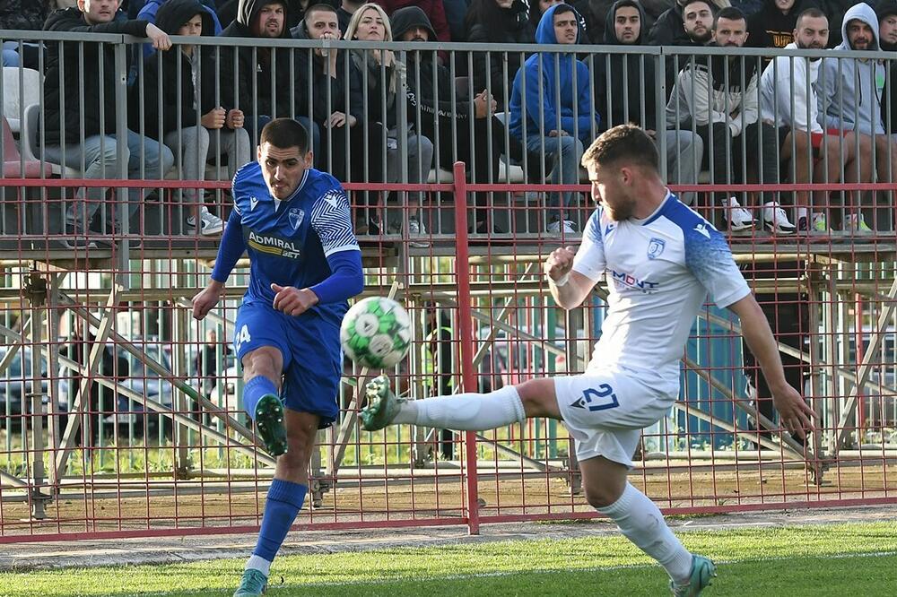 Sa prve utakmice Dečić-Jezero, Foto: FSCG
