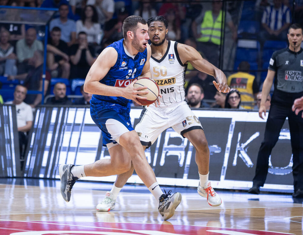 Kamenjaš u duelu sa Kaboklom