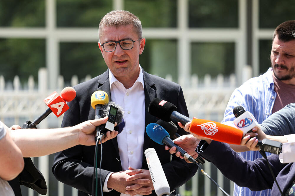 Lider VMRO-DPMNE Hristijan Mickoski nakon glasanja u Skoplju, Foto: Rojters