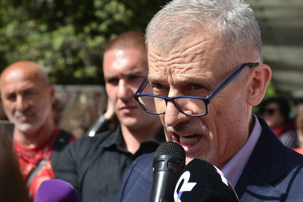 Radončić govori na skupu, Foto: Boris Pejović