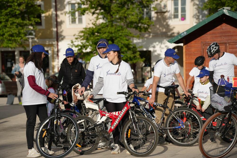 Biciklističkom vožnjom nikšićkim ulicama proslavljen Dan Evrope