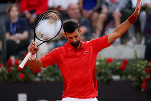 Djokovic: I'm fine, see you on Sunday