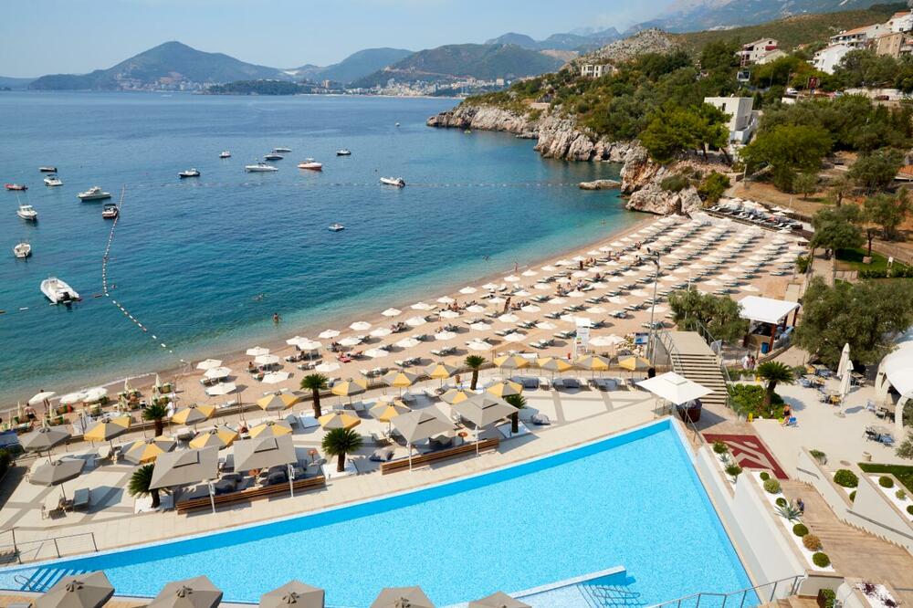 <p>U Maestralu očekuju "žestoku" borbu u kojoj će neki od najpoznatijih pokeraša pokazati svoje vještine u igrama poput No-Limit Hold'em-a i Pot-Limit Omahe, učešće na turniru kreće se od 25.000,00 € do 200.000,00 €</p>