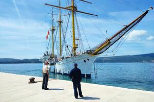 "Jadran" embarked on two voyages with the students of Pomorski...