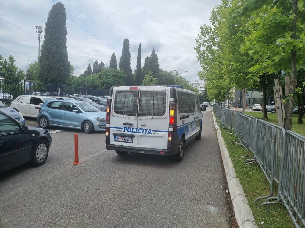 pretres hozel Podgorica