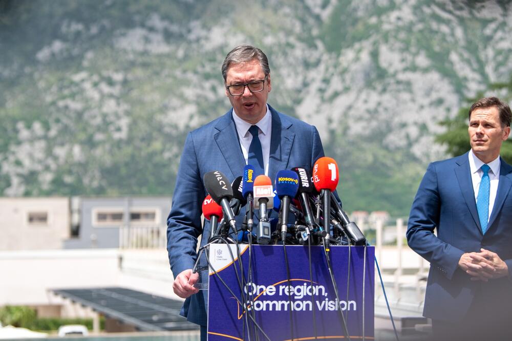 Vučić u Kotoru, Foto: Boris Pejović