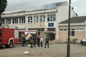 MPNI o požaru na krovu OŠ "Vlado Milić": Insistiraćemo na...