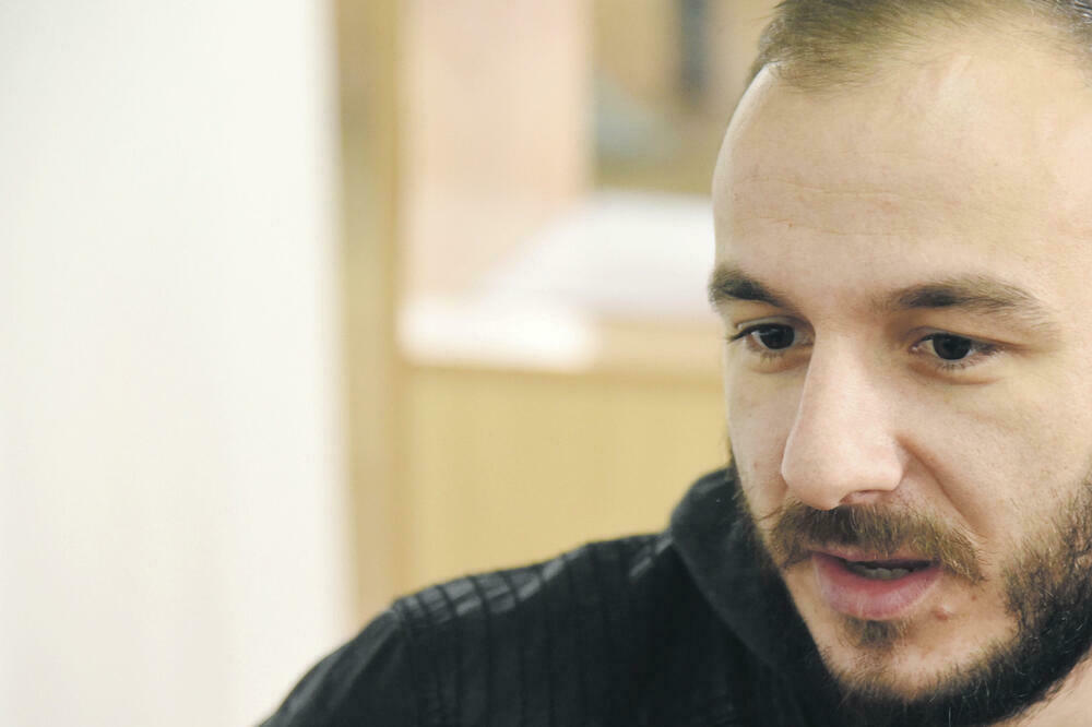 Oko 25 hiljada lažnih diploma: Pavićević