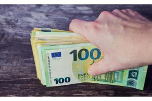 JEDAN KLIK JE DOVOLJAN - Prijavite se na OVOM LINKU i preuzmite...