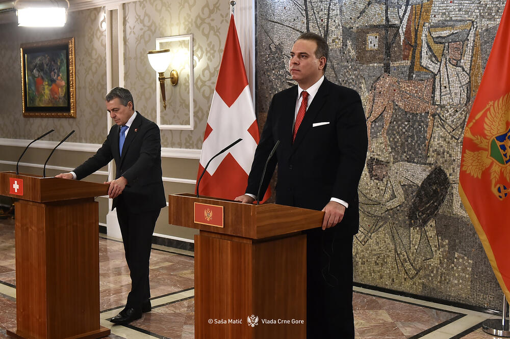 Kasis i Ivanović, Foto: Saša Matić/ Vlada Crne Gore