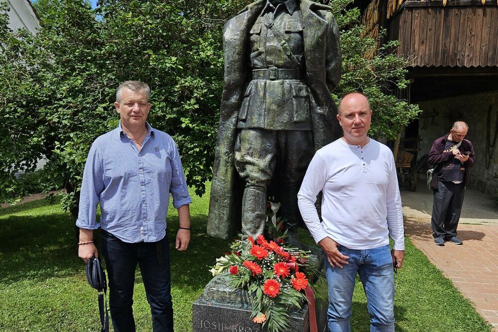 Andrija Petković i Predrag Kovačević u Kumrovecu, Foto: Bokeški forum