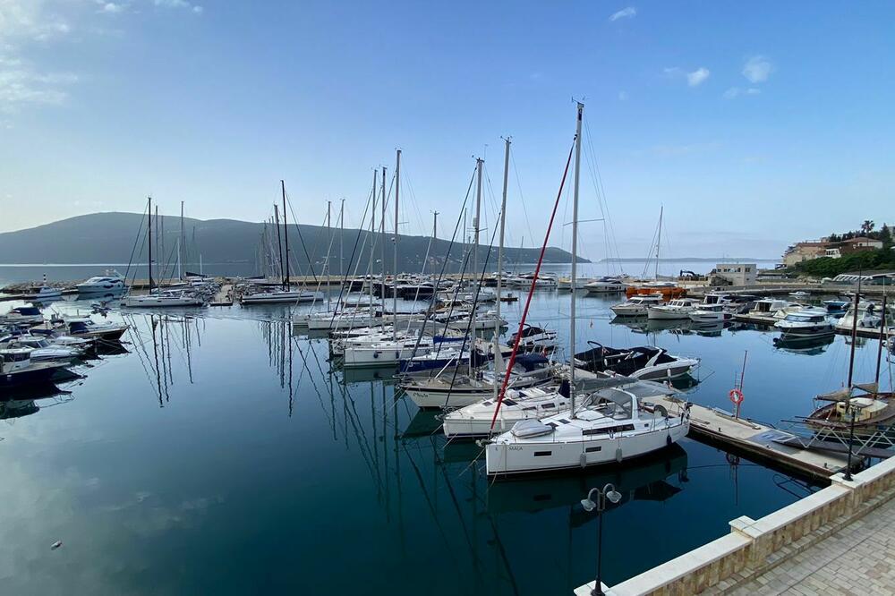 Ribari tvrde da investitor ne poštuje ugovor sa državom: Luka &ldquo;Lazure&rdquo;, Foto: Privatna arhiva