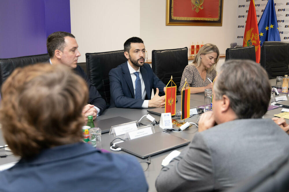 Sa sastanka, Foto: DPS