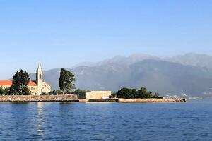 Tivat: Grade vodovod do Gospe od Milosti