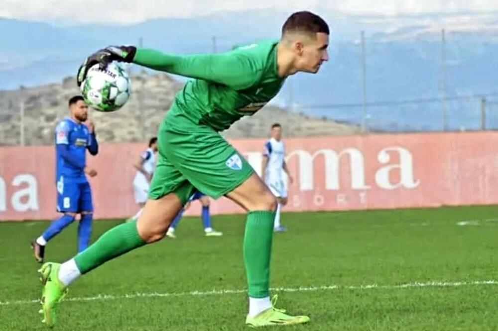 Talentovani golman šampiona Dečića Igor Nikić prvi put se našao na spisku seniorske selekcije, Foto: Fc Decic Admiral Bet/Facebook