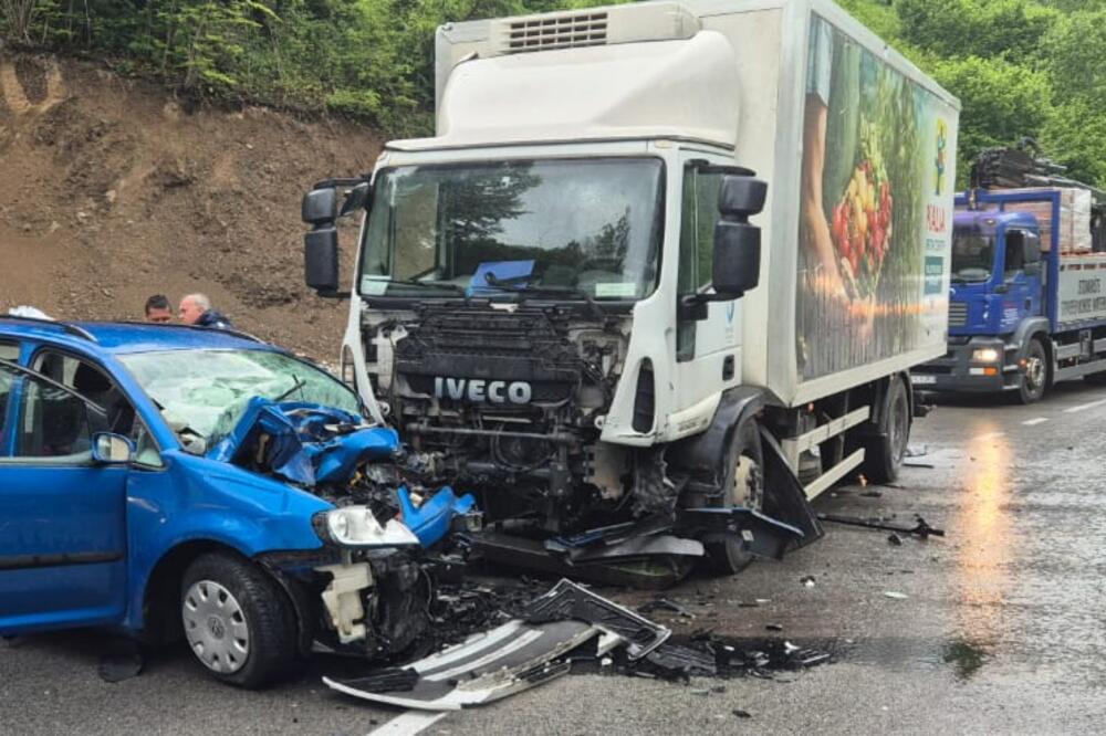 Kolašin: Jedna osoba stradala u saobraćajnoj nesreći, više...