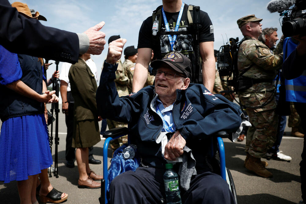 <p>Dio veterana je tokom vikenda došao istim letom iz Dalasa, a mnogi od njih imaju više od 100 godina</p>