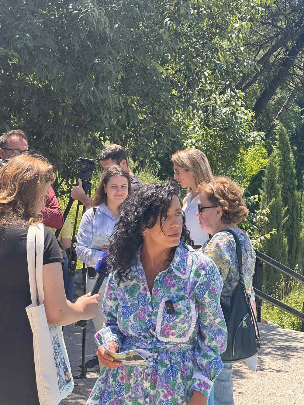 <p>Aktivistkinja prvog ženskog ekološkog pokreta u Crnoj Gori Ekopatritoizma, Elida Adrović, kazala je „da je toliko ekoloških rana, koje govore o tome da živimo u toksičnom ambijentu, a da toga nijesmo svjesni“</p>