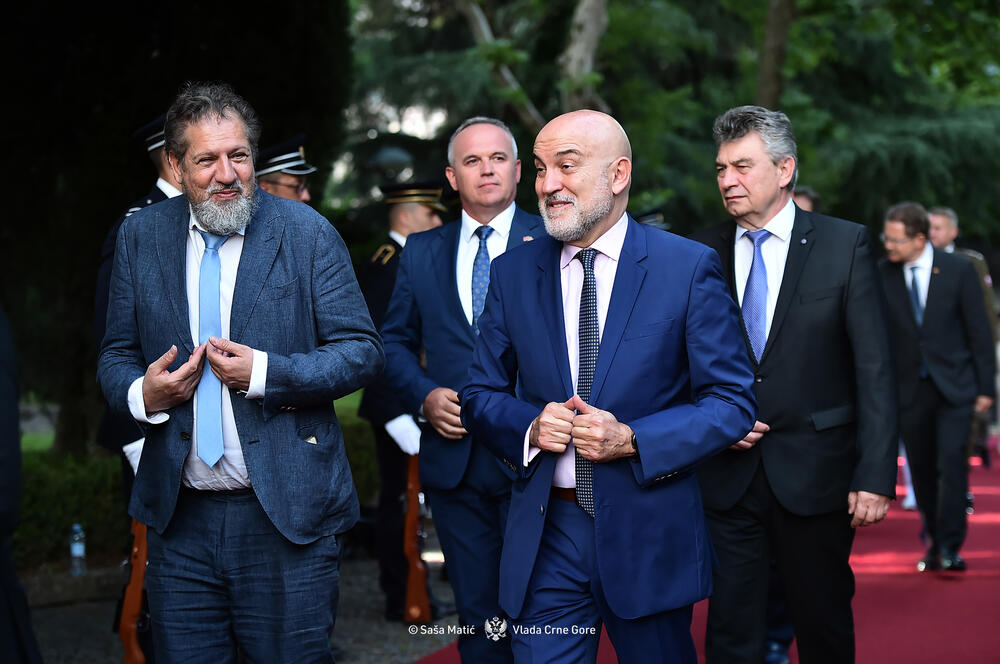 <p>Vlada Crne Gore organizovala je u Vili Gorica prijem povodom 75 godina od osnivanja NATO-a i sedam godina članstva Crne Gore u tom savezu.</p>