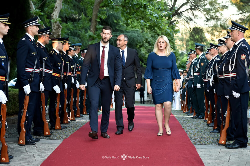 <p>Vlada Crne Gore organizovala je u Vili Gorica prijem povodom 75 godina od osnivanja NATO-a i sedam godina članstva Crne Gore u tom savezu.</p>