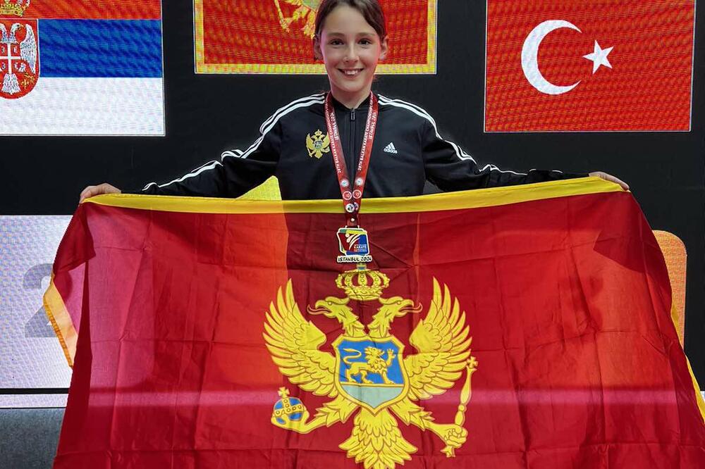 Jelena je Bosfor osvojila bez šanse protivnicama da osvoje makar poen, Foto: Privatni album