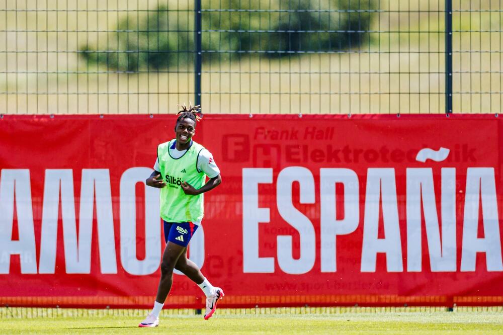 Jedan od mladih majstora Španije: Niko Vilijams, Foto: Selecci&oacute;n Espa&ntilde;ola de F&uacute;tbol (Facebook)