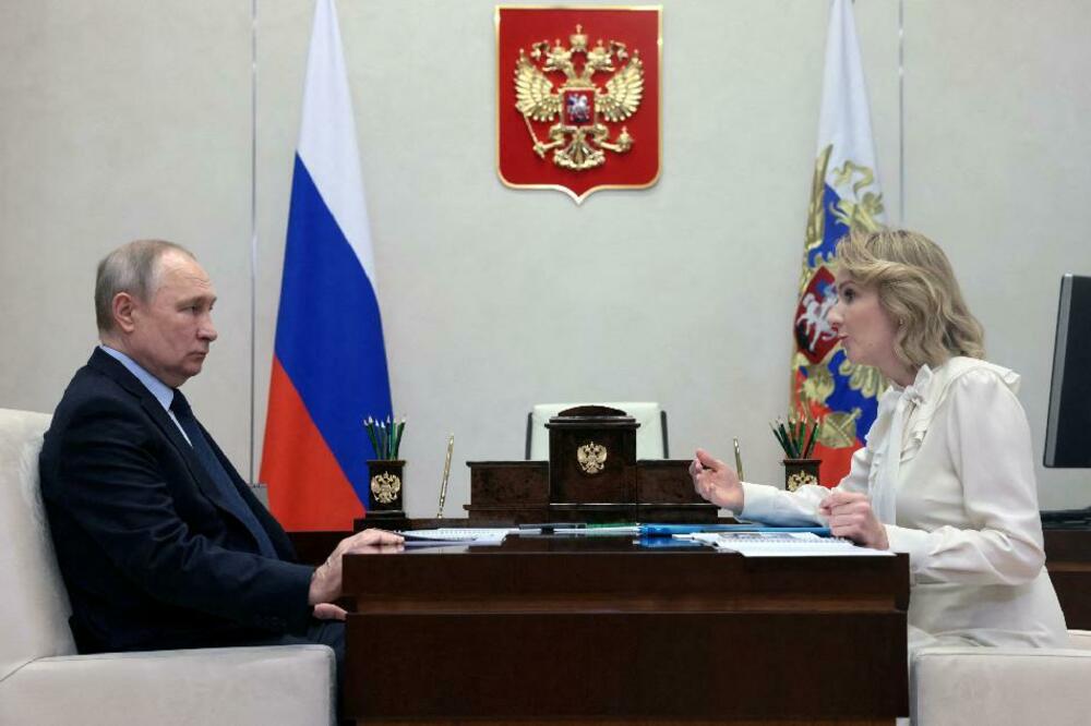 Vladimir Putin i Marija Lvova Belova u februaru 2023., Foto: Rojters