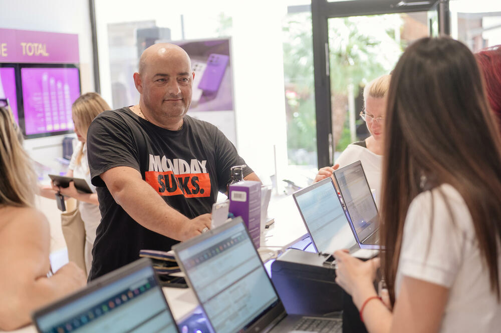 <p><strong>Dobar ritam uz poklon slušalice najbržim fanovima Motorole u One mreži</strong></p>