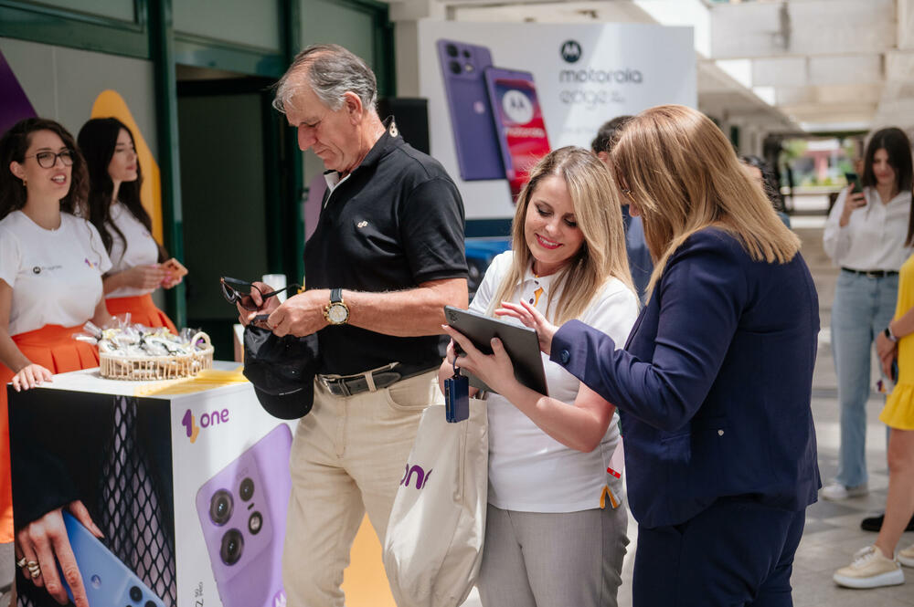 <p><strong>Dobar ritam uz poklon slušalice najbržim fanovima Motorole u One mreži</strong></p>