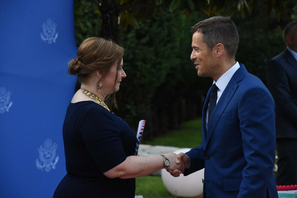 <p>Ambasada SAD u Crnoj Gori proslavila državni praznik te zemlje</p>
