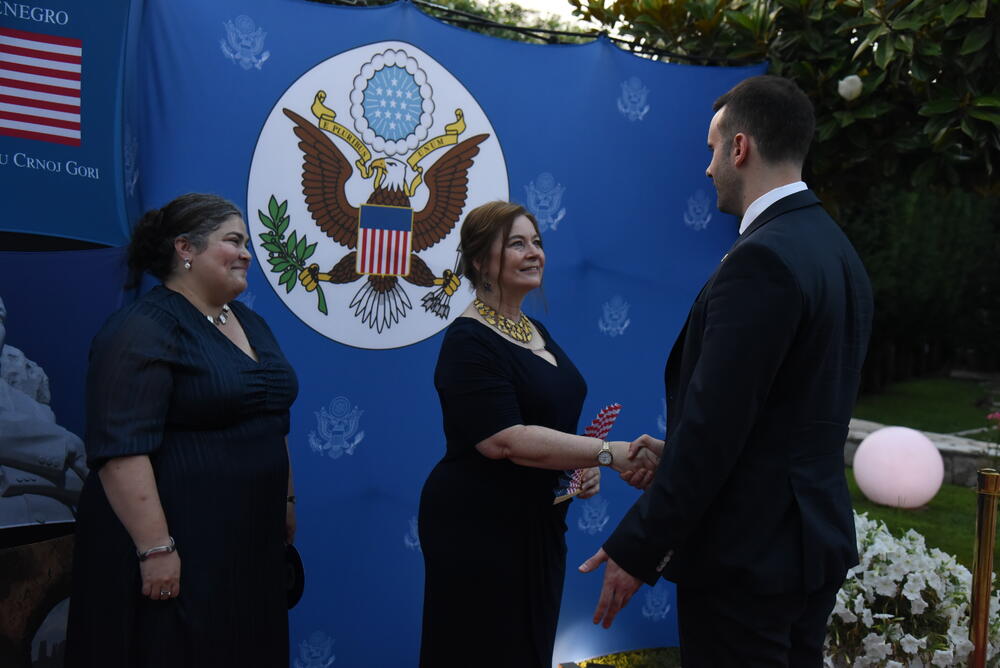 <p>Ambasada SAD u Crnoj Gori proslavila državni praznik te zemlje</p>