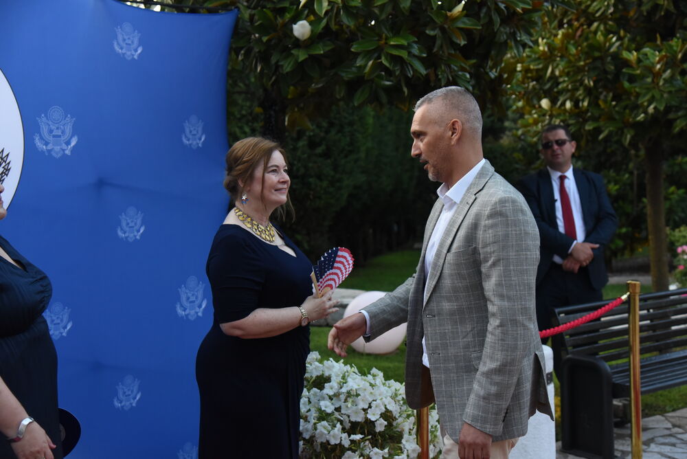 <p>Ambasada SAD u Crnoj Gori proslavila državni praznik te zemlje</p>