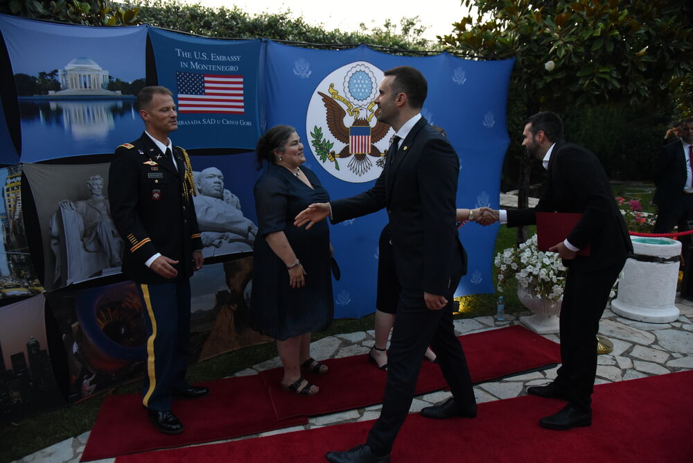 <p>Ambasada SAD u Crnoj Gori proslavila državni praznik te zemlje</p>