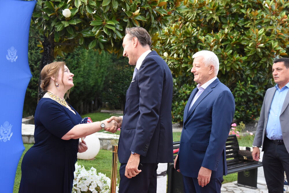 <p>Ambasada SAD u Crnoj Gori proslavila državni praznik te zemlje</p>