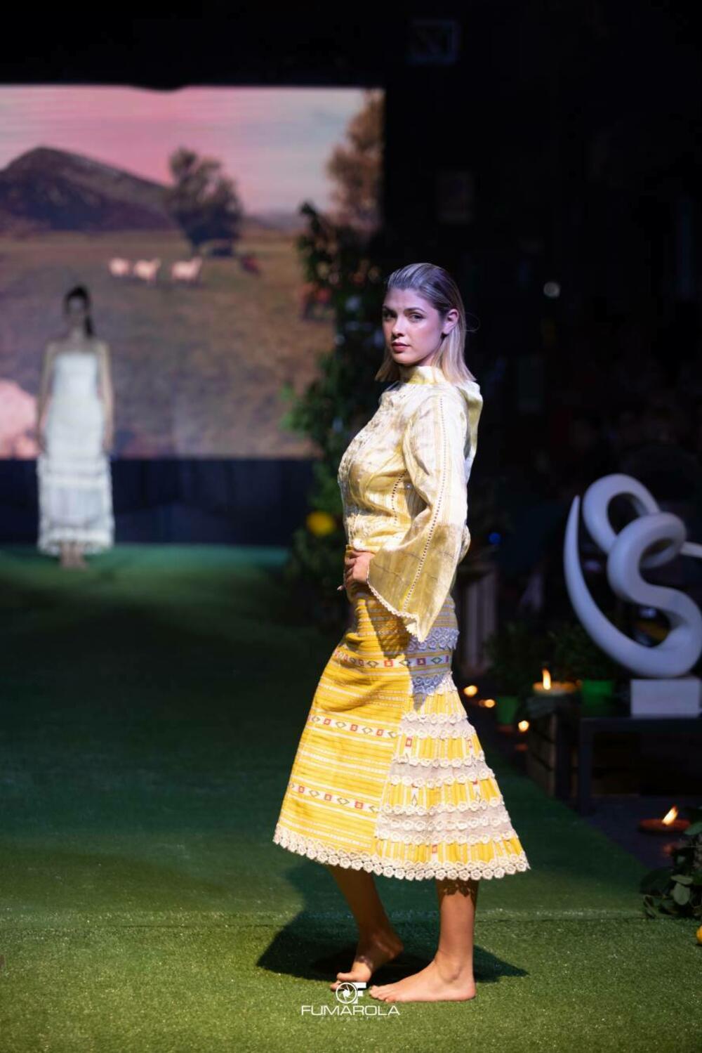 <p>Crnogorska modna dizajnerka Marina Banović, prenosi utiske sa predstavljanja modela u Italiji, a otkriva i planove za prikazivanje kolekcija u Crnoj Gori</p>