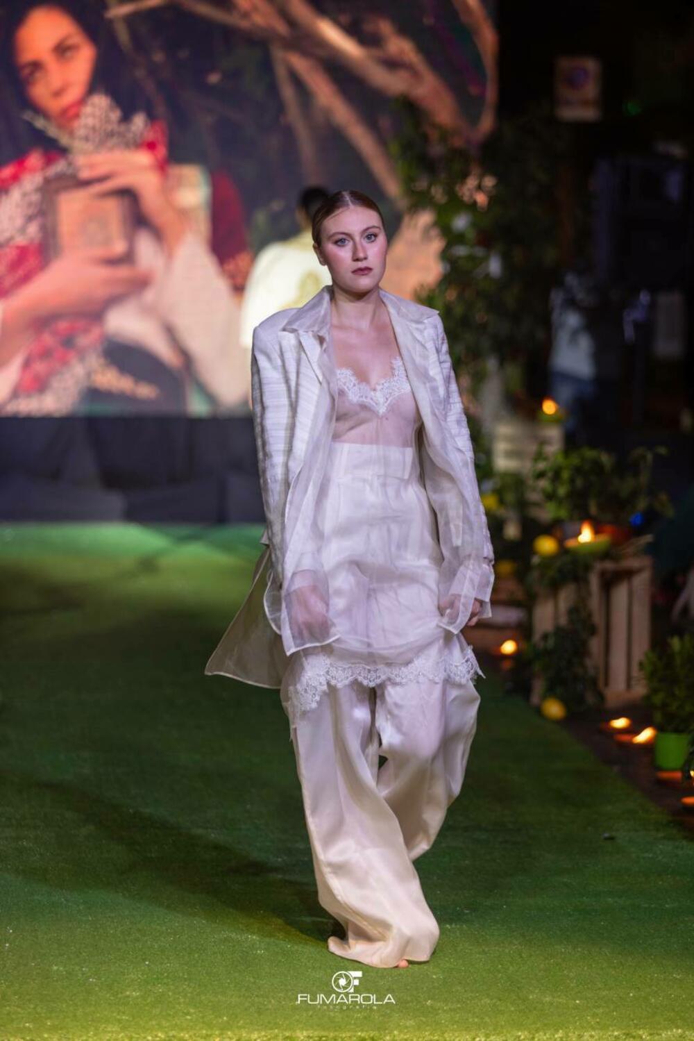 <p>Crnogorska modna dizajnerka Marina Banović, prenosi utiske sa predstavljanja modela u Italiji, a otkriva i planove za prikazivanje kolekcija u Crnoj Gori</p>