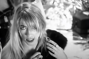 Kim Gordon objavila novi singl, njen aktuelni album oduševio...