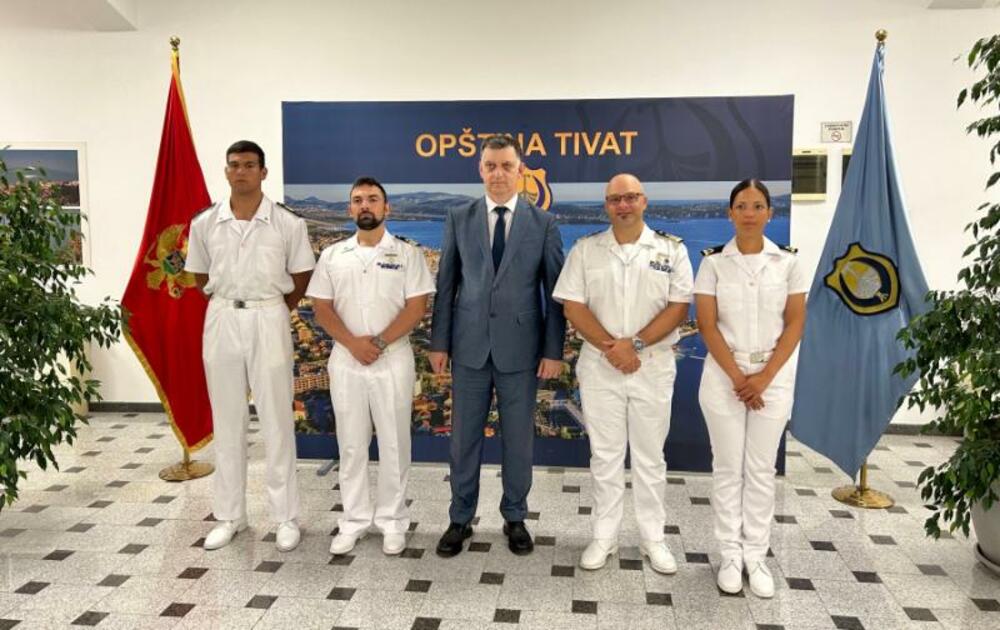 Prijem za posadu Palinura u Opštini Tivat