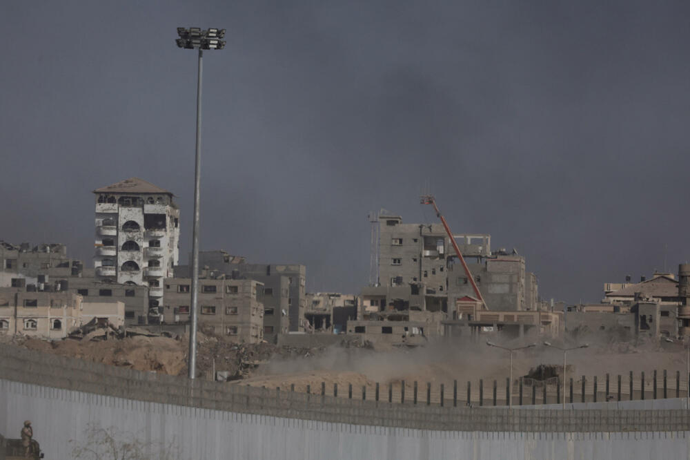 Dim i prašina u Rafi, Foto: Reuters
