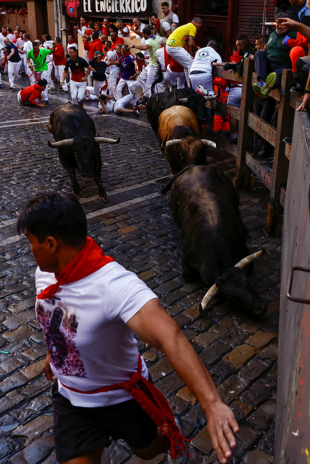 <p>Festival je ovjekovječio slavni Ernest Hemingvej u romanu "Sunce se ponovo rađa".</p>