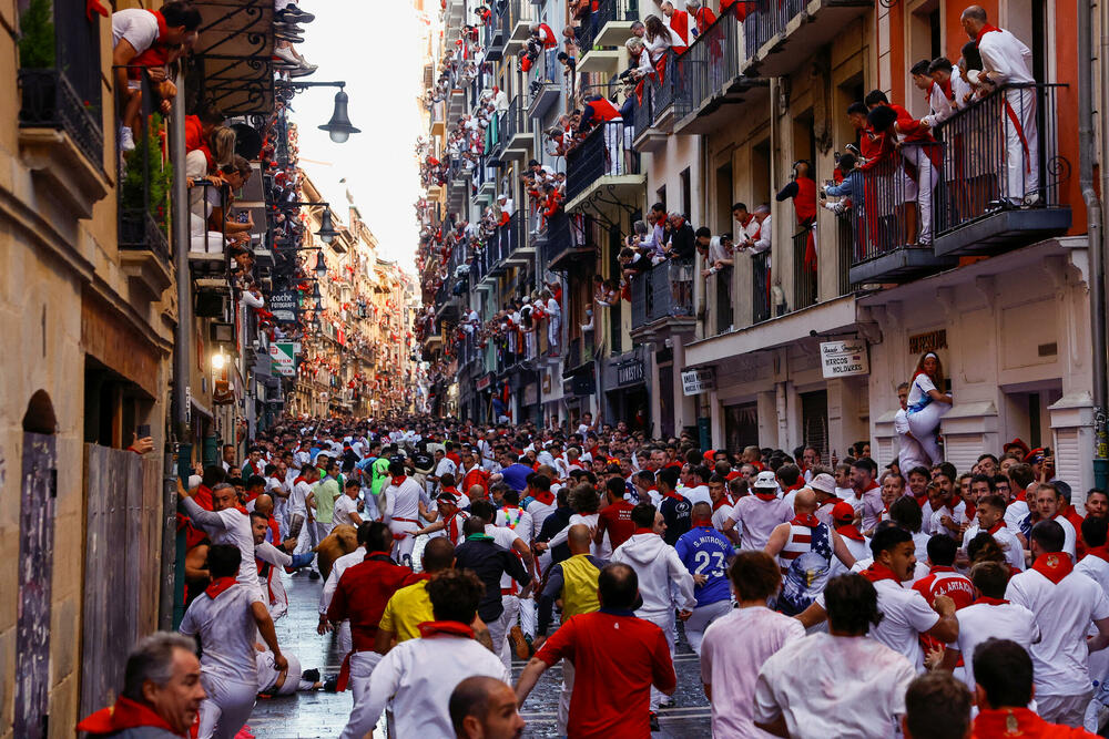 <p>Festival je ovjekovječio slavni Ernest Hemingvej u romanu "Sunce se ponovo rađa".</p>