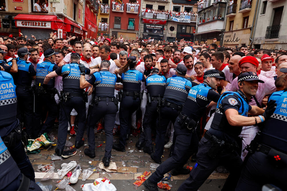<p>Festival je ovjekovječio slavni Ernest Hemingvej u romanu "Sunce se ponovo rađa".</p>