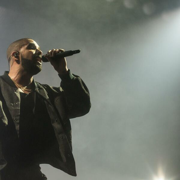 Drake'in "ICEMAN" albümü Billboard listelerinde dört hafta boyunca zirvede kaldı.