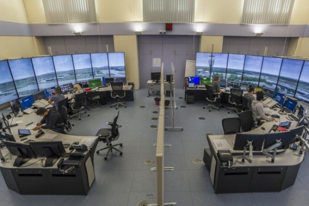 Sindikat kontrole letjenja stupio u štrajk