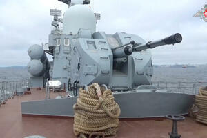 SAD: EU da glasnije kritikuje vojnu saradnju Kine i Rusije